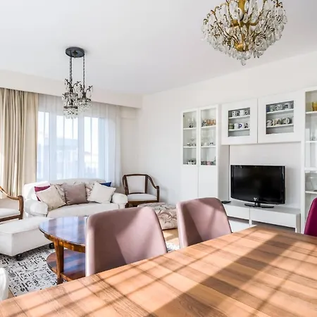 Cozy And Chic Flat Near Istinye Coast In Sariyer